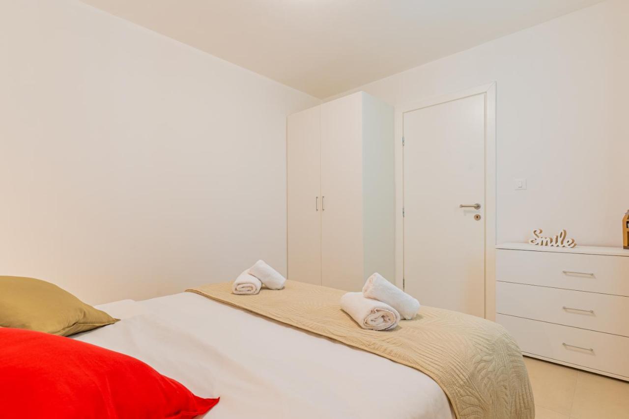 Apartments Lopari 内里吉恩 外观 照片
