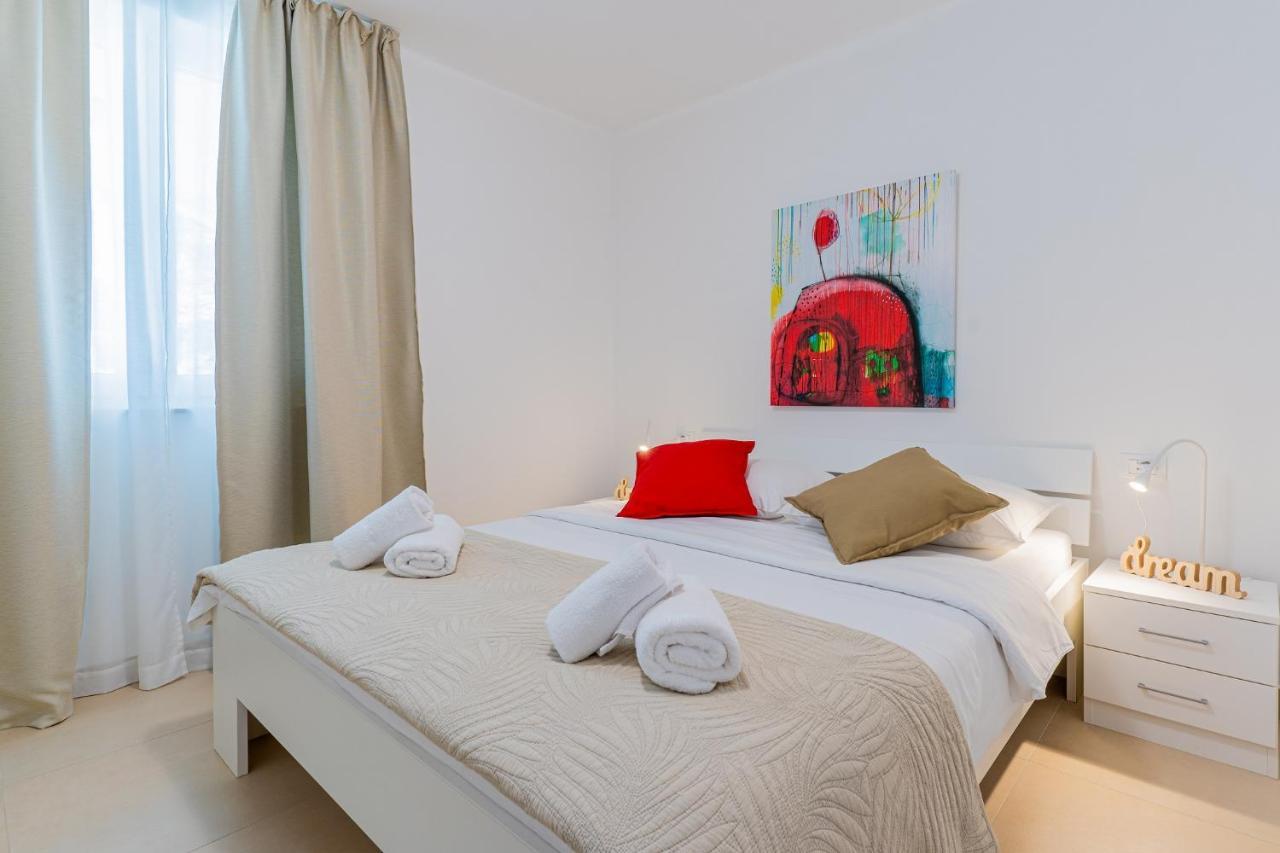 Apartments Lopari 内里吉恩 外观 照片