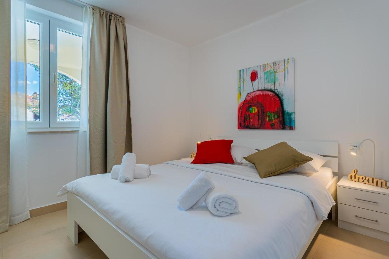 Apartments Lopari 内里吉恩 外观 照片