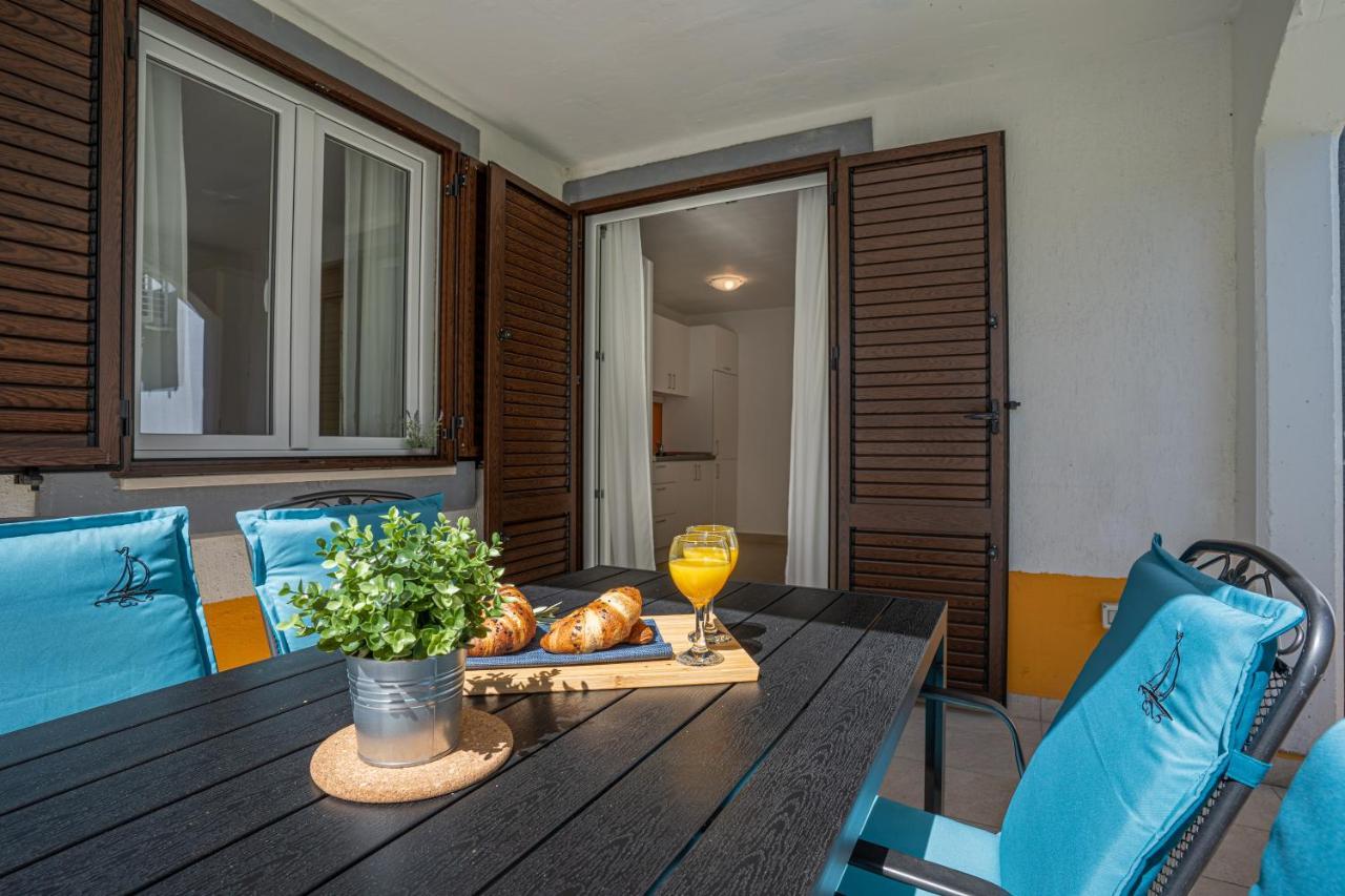Apartments Lopari 内里吉恩 外观 照片