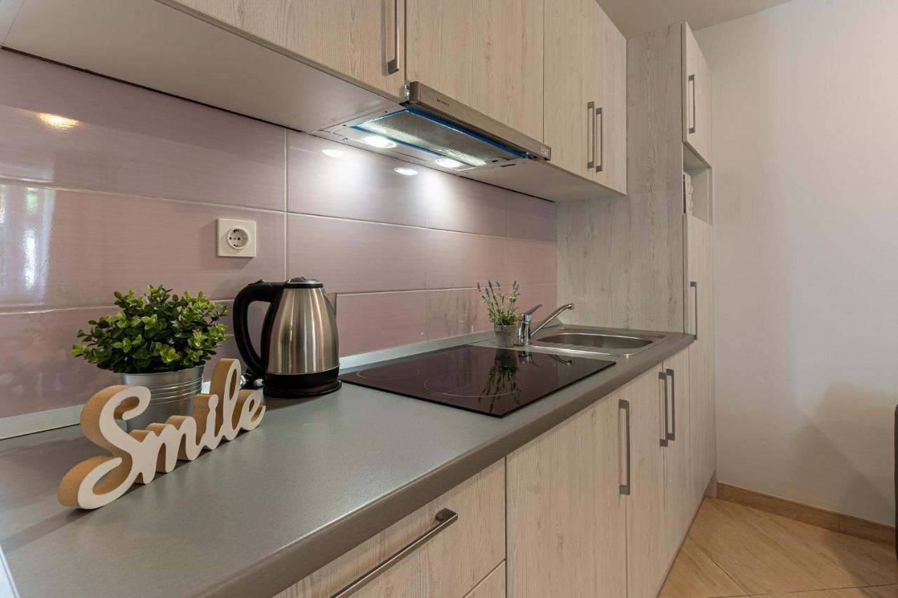 Apartments Lopari 内里吉恩 外观 照片