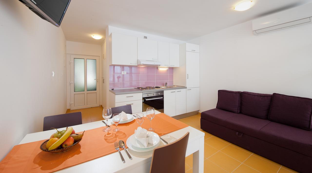 Apartments Lopari 内里吉恩 外观 照片